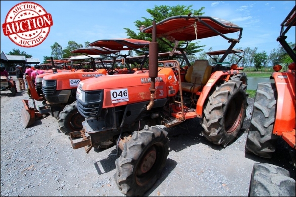 AUC 4 Code 046  แทรกเตอร์  KUBOTA L4508  ราคา เริ่มต้นการประมูล 160,000 บาท