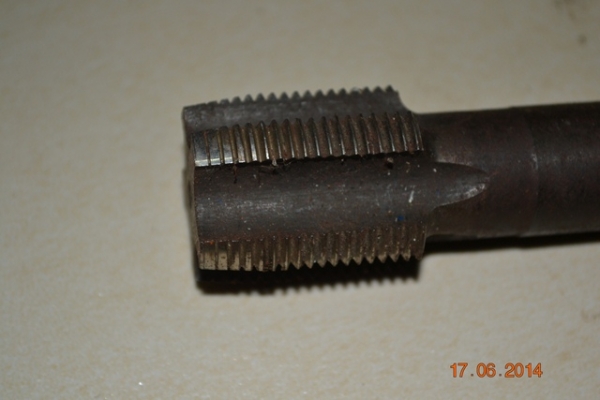 ดอกต๊าปส์เกลียวโต 32 มม.