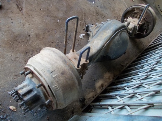 ขายเพลา F หลัง หกล้อใหญ่ น็อต 8 ตัว