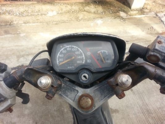 ขาย ฮฮนด้า โนวา 110 สภาพตามรูปเครื่องดิดขับได้มีทะเบียนเล่มเขียวคับ