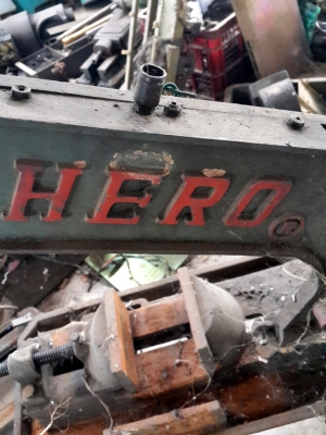 เลื่อย hero