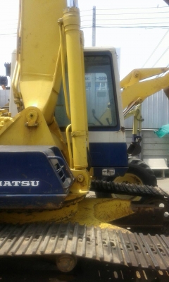 PC200-5-65620 รถขุด KOMATSUรถจากญี่ปุ่นครับ PC200-5-65620 รถขุด KOMATSUรถจากญี่ปุ่นครับ