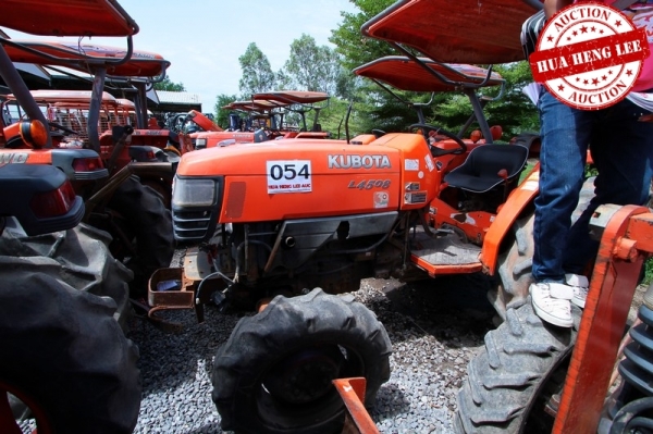AUC 4 Code 054 แทรกเตอร์ KUBOTA L4508 ราคา เริ่มต้นการประมูล 170,000 บาท AUC 4 Code 054 แทรกเตอร์ KUBOTA L4508 ราคา เริ่มต้นการประมูล 170,000 บาท