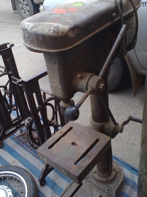 แท่นสว่านkira