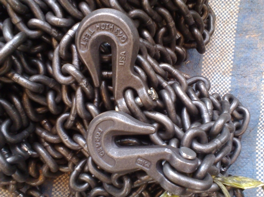 โซ่ USA ยาว 6 เมตรสวยๆครับรุ่นนี้เป็นของUSA ครับเนื้อสวยๆครับความยาว 6  เมตรครับ  พร้อมตะขอ 2  ข้างครับราคานี้คุ้มครับ