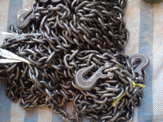 โซ่ USA ยาว 6 เมตรสวยๆครับรุ่นนี้เป็นของUSA ครับเนื้อสวยๆครับความยาว 6  เมตรครับ  พร้อมตะขอ 2  ข้างครับราคานี้คุ้มครับ