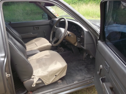 สีสวยเงางาม สีสวยเงางาม