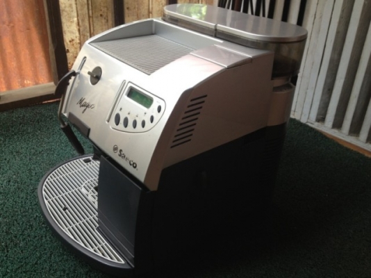 ขายเครื่องชงกาแฟ อัตโนมัต saeco