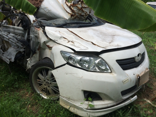 ขายพร้อมเล่มทะเบียน TOYOTA  ALTIS 1.6 G 2009 สีขาว