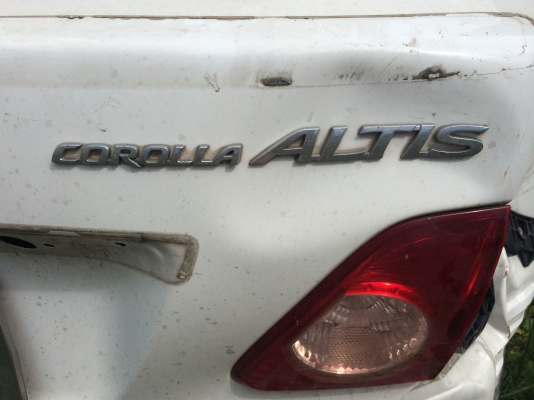 ขายพร้อมเล่มทะเบียน TOYOTA  ALTIS 1.6 G 2009 สีขาว