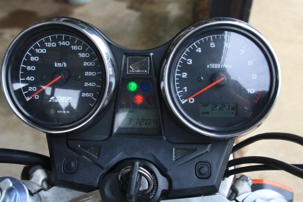 ขาย CB1300 ปี 2005 หัวฉีด กุญแจชิพ สรรพสามิตแท้ 139000 ถูกเวอร์