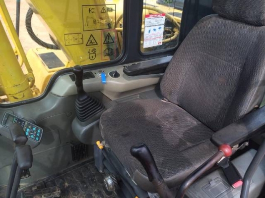 ขายรถแบคโฮ KOMATSU PC130-6 ระบบไฟฟ้าเต็ม ปี 2002 ใบแทร็ค 70 สภาพสวยมาก รถนอกนำเข้า มีVDOการทำงานครับ