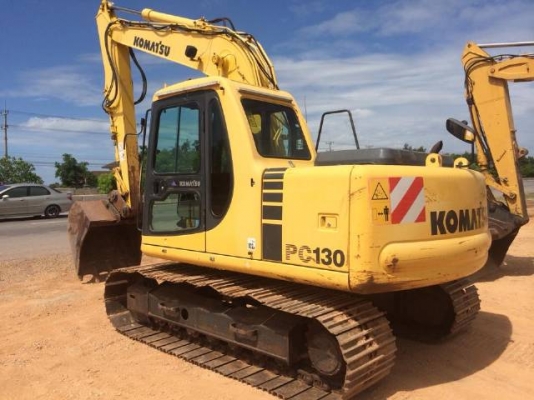 ขายรถแบคโฮ KOMATSU PC130-6 ระบบไฟฟ้าเต็ม ปี 2002 ใบแทร็ค 70 สภาพสวยมาก รถนอกนำเข้า มีVDOการทำงานครับ