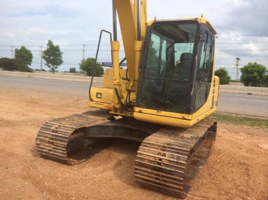 ขายรถแบคโฮ KOMATSU PC130-6 ระบบไฟฟ้าเต็ม ปี 2002 ใบแทร็ค 70 สภาพสวยมาก รถนอกนำเข้า มีVDOการทำงานครับ