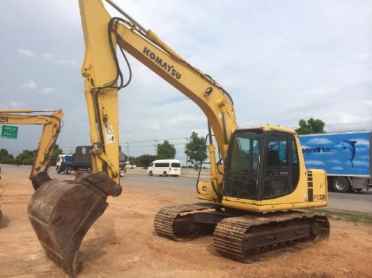 ขายรถแบคโฮ KOMATSU PC130-6 ระบบไฟฟ้าเต็ม ปี 2002 ใบแทร็ค 70 สภาพสวยมาก รถนอกนำเข้า มีVDOการทำงานครับ