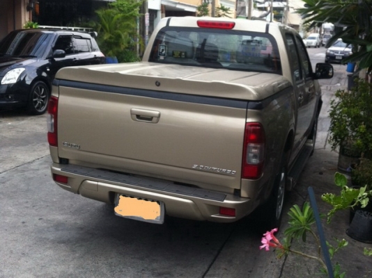 ขายฝาครอบกระบะ ยี่ฮ้อ topup อีซูซุดีแม็ค 4 ประตู สีทอง  ราคา 8000 บาท