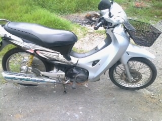 ฮอนด้า เวฟ125 R ไมล์สาย หน้าแหลม สวยสวยสวยเดิมเดิมเดิม วิ่งหมื่นกว่าโล แน่นแน่น ไม่เคยแกะเครื่อง เล่มพร้อมเอกสารครบถ้วน 57 ฮอนด้า เวฟ125 R ไมล์สาย หน้าแหลม สวยสวยสวยเดิมเดิมเดิม วิ่งหมื่นกว่าโล แน่นแน่น ไม่เคยแกะเครื่อง เล่มพร้อมเอกสารครบถ้วน 57