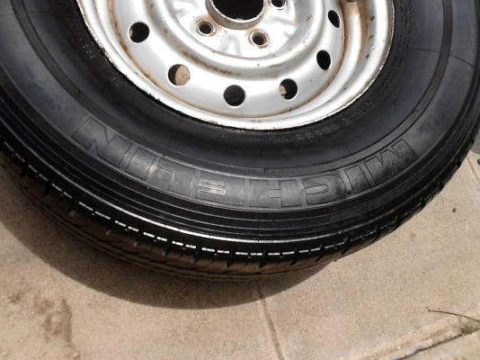 205R14C กะทะล้อพร้อมยาง  MICHELIN XCD มี 1 ล้อ Tel 081-427-3941
