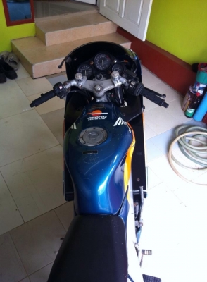 ขาย HONDA NSR 150 sp proarm ทะเบียนโอน รถเดิมๆเครื่องดีไม่เคยแกะ ยางสลิค พร้องใช้งานยาวๆ ราคา19,000บาทต่อรองได้ครับรถอยู่ อยุธยา สนใจติดต่อ 094-4848173