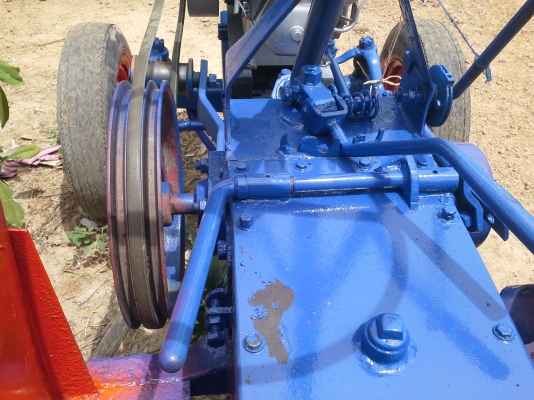 ขาย!! รถนั่งขับตอนเดียว พร้อม เครื่องยันม่าร์15แรง พร้อมใช้งาน 42000