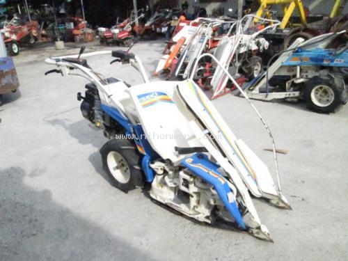 รถเกี่ยวข้าวเดินตาม!!!   ISEKI  RL35 รหัสสินค้า : 14001754  หรือเพิ่มเติมไดที่ www.nihonmono.com