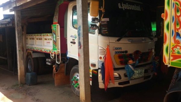 ขาย HINO  เมกก้า 150 แรง รถสวยสภาพดี พร้อมใช้งาน  0811838154