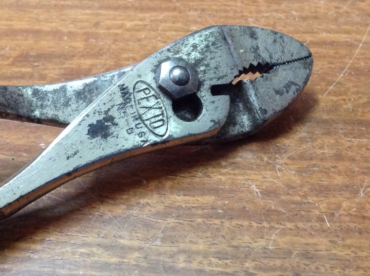 ขายคีมเอนกประสงค์  PEXTO จับคู่ค้อน