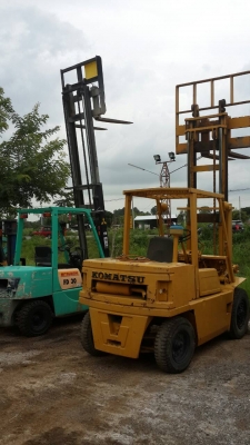 แพ๊คคู่แสนประหยัด..KOMATSU FD35 และ MITSUBISHI FD30 ลดราคาพิเศษเหลือเพียง 450,000 บาท.