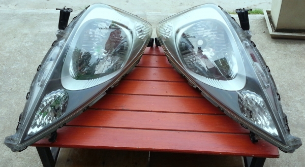 ไฟหน้า HONDA Jazz