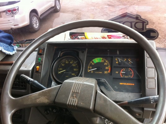 ขออนุญาติขายรถพ่วง18ล้อ mitsu fuso527turbointer