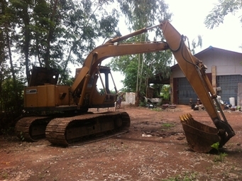 ขาย KOMATSU PC120 - 2 รถนอก แทรคใหญ่