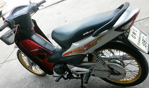 Wave 100 Ubox ปี49