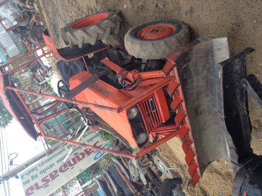 ขายรถไถ KUBOTA35แรง พร้อมใช้ครับ