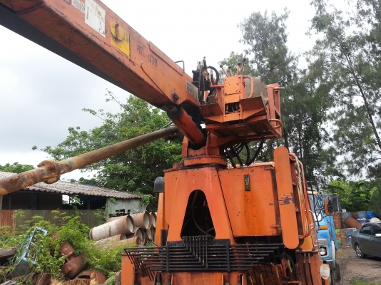 ขายรถหกล้อMITSUBISHI พร้อมทะเบียน พร้อมชุดเจาะเสาเข็ม