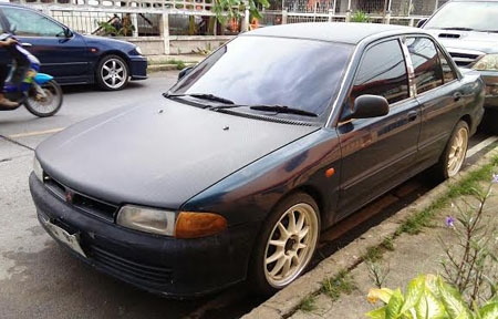 e-car ปี 95 เครื่อง 4g15 หัวฉีด ติดแก๊ส lpg ใช้ได้ 2 ระบบ แอร์เย็น เกียร์ธรรมดา กระจกไฟฟ้า เซ็นทรัลล็อค รีโมทกันขโมย ไฟท้ายแต่ง ภายในเรียบร้อย แม็กซ์ raiden 17&quot; เครื่องดี เกียร์ดีเข้านิ่มทุกเกียร์ไม่มีหลุด ช่วงล่างได้