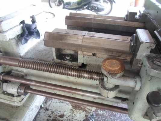 แท่นกลึง ต้าชิง 500 A 3 เพลา เกียร์บล็อก พร้อมใช้งาน 65,000