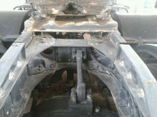 รถมิตซู 10 หัวลาก 380 แรงม้า. ปี 53.  /  หาง ซิมิดั้ม  / หาโรเบส.  ( ขาย 3 รายการ. )   สนใจติดต่อ  081 - 6079515