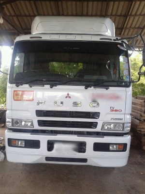 รถมิตซู 10 หัวลาก 380 แรงม้า. ปี 53.  /  หาง ซิมิดั้ม  / หาโรเบส.  ( ขาย 3 รายการ. )   สนใจติดต่อ  081 - 6079515