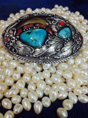 ขออนุญาตขายหัวเข็มขัดเล็บหมี โทร 0830682072