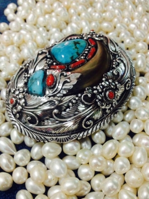 ขออนุญาตขายหัวเข็มขัดเล็บหมี โทร 0830682072