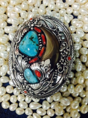 ขออนุญาตขายหัวเข็มขัดเล็บหมี โทร 0830682072