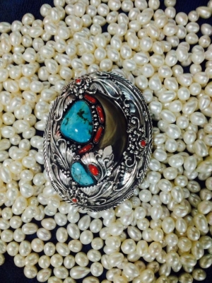 ขออนุญาตขายหัวเข็มขัดเล็บหมี โทร 0830682072