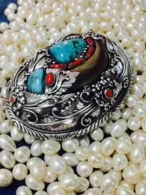 ขออนุญาตขายหัวเข็มขัดเล็บหมี โทร 0830682072