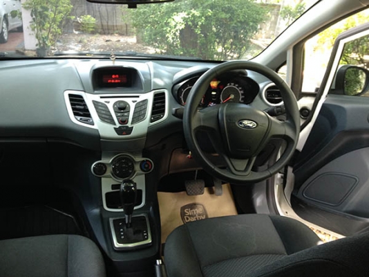 ขายด่วน 35,000 Ford Fiesta 5 ประตู 1.4L Style AT ปี 2011