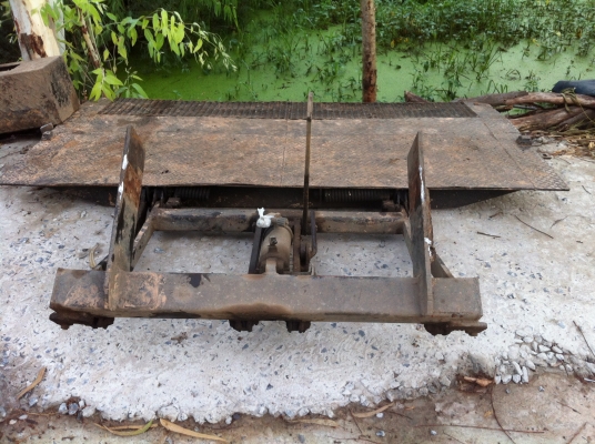 ขายลิฟท้าย. พร้อมอุปกรณฺครบ.