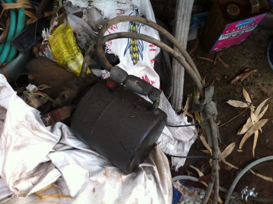 ขายลิฟท้าย. พร้อมอุปกรณฺครบ. ขายลิฟท้าย. พร้อมอุปกรณฺครบ.