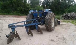 ขายรถไถฟอร์ด รุ่น 6600 T5 สวยๆคับ ขายรถไถฟอร์ด รุ่น 6600 T5 สวยๆคับ