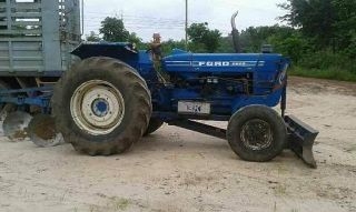 ขายรถไถฟอร์ด รุ่น 6600 T5 สวยๆคับ ขายรถไถฟอร์ด รุ่น 6600 T5 สวยๆคับ