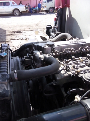 ISUZU NQR 5.5 เมตร ตู้ 10 บาน มือเดียว ไม่เคยชน