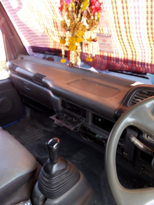 ISUZU NQR 5.5 เมตร ตู้ 10 บาน มือเดียว ไม่เคยชน